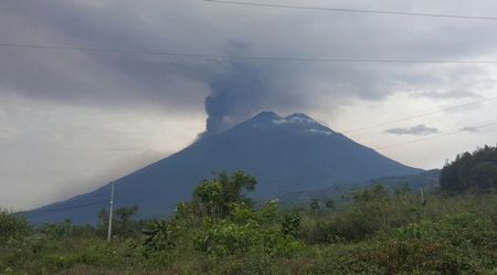 fuego-volcano-eruption-may-5-2017-guatemala-1.jpg